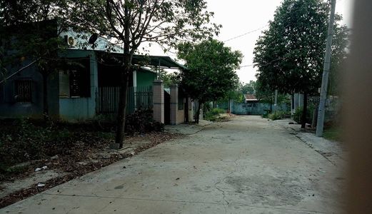 Chính Chủ Bán Lô Đất 300M2 Sổ hồng riêng, Thổ cư 100%, Giá Công Nhân.