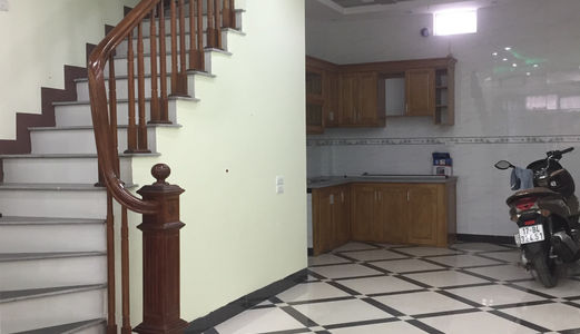 Tôi Cần Bán Nhà 5 Tầng, Phú Đô, Mặt Ngõ Châu Văn Liêm. Giá 2,450 Tỷ. Vị Trí Đẹp