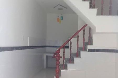 Nhà Lê Văn Lương, 2 Lầu, 2 Phòng Ngủ, Ở Hẻm Xe Hơi