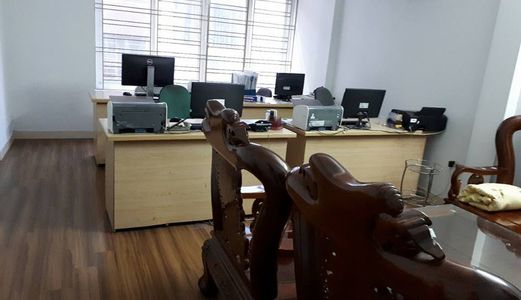 Bán Nhà Hoàng Quốc Việt 51M2, 5T, Ô Tô Đỗ Cửa 8.5 Tỷ.