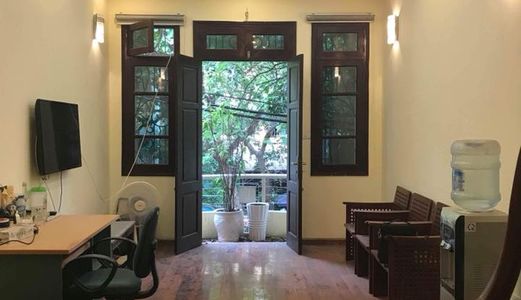 Nhà Phân Lô Pháo Đài Láng - Đường Ô Tô Tránh - Nội Thất Full Gỗ Giáng Hương