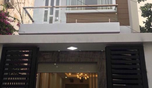 Nhà Mặt Tiền Đường Bê Tông Thông Rộng Giá Chỉ 2 Tỷ 300 Triệu