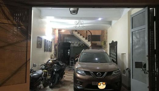 Nhà Đẹp - 2 Thoáng - Gara 7 Chỗ - 3 Bước Ra Hồ