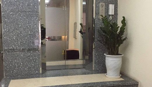 Nhà 8 Tầng, Thang Máy, Phạm Văn Đồng, Kinh Doanh Tốt