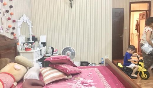 Nhà Hoàng Hoa Thám - Ngõ Ô Tô 100Tr/M2 - 50M Ra Phố