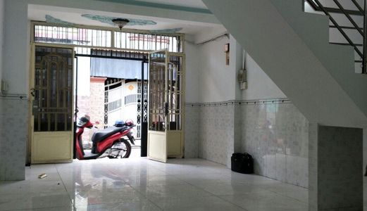 Nhà Đường Số 10_ Lê Văn Quới, Dt: 4X11M, 1 Lầu Mới Đẹp, Hẻm xe hơi.