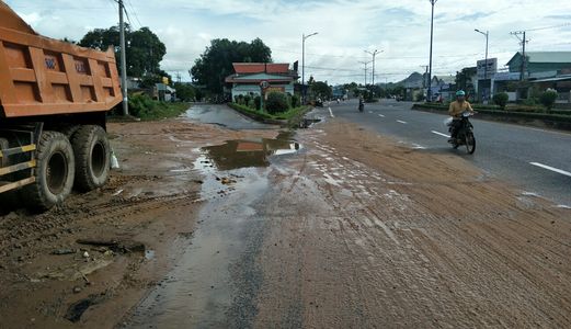 Đất Nền Mặt Tiền Cây Thông Ngoài Sổ Riêng, Pháp Lý Nhiều Tiện Ích