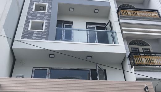 Cho Thuê Nhà Nguyên Căn Khu Hoàng Quốc Việt,  Dt 5X16M, 1 Trệt, 1 Lửng, 2 Lầu, Sân Thượng, Giá Thuê 30 Triệu/ Tháng, Quận 7