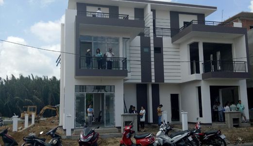 Nhà Gần Chợ Hưng Long , Trên Đường Đoàn Nguyễn  Tuân , Sổ Hồng Riêng, 160M2, Giá 1Tỷ750