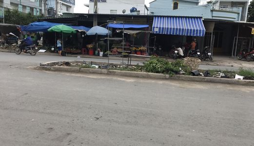 Cần Bán Gấp Lô Đất Thổ Cư Gần Cầu Long Kim Cách Thị Trấn Bến Lức Long An 500M - Lh: 0962538579