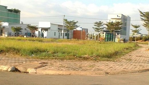 Kẹt Vốn Bán Lô Đất Tại Tân Thới Nhất 11, Q.12 Hồ Chí Minh - Diện Tích 300M2 - Giá 3.7 Triệu/m² - 01239613979