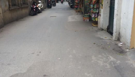 Cần Bán Nhà Mặt Ngõ Đê La Thành Kinh Doanh Được,Mặt Tiền 4.05M,Giá Chỉ 2.5 Tỷ.