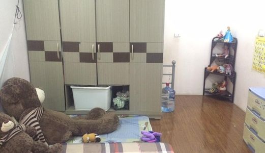 Cần Bán Nhà Mặt Ngõ Đê La Thành Kinh Doanh Được,Mặt Tiền 4.05M,Giá Chỉ 2.5 Tỷ.