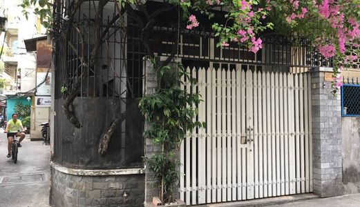 Bán Nhà Ở Điện Biên Phủ, Nhà Lô Góc, Hẻm 6M Trung Tâm Quận 10 Ô Tô Vào Tận Nhà.