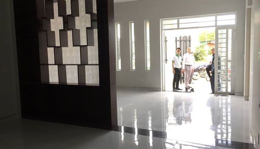 Nhà Nguyễn Bình, 2 Lầu, 4 Phòng ngủ, Hẻm Xe Hơi .