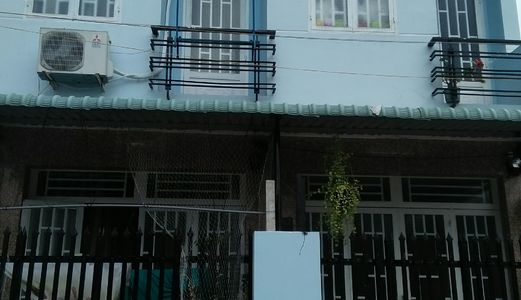 Bán Gấp Nhà 1Trệt  1Lầu 90M2 Ngay Ubnd Xã Hưng Long, Chính Chủ, Sổ Hồng Riêng Bao Sang Tên Chính Chủ