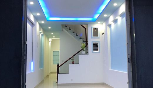 Chính Chủ Bán Nhà Mới, Đẹp Mặt Tiền Gần Biển, Đường Trần Khát Chân, Hòn Sện