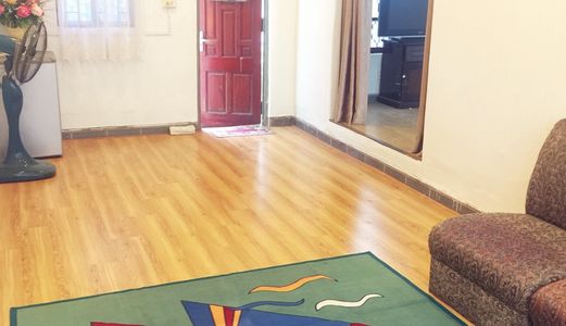 Bán Căn Hộ Khép Kín Tầng 3 Mặt Phố Phủ Doãn Hoàn Kiếm,  Dt 50M2 Với 2 Phòng Ngủ Giá 1,3 Tỷ