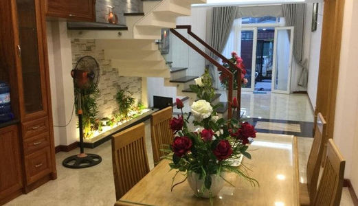 Khuyến Mại Khủng! Nhà Phân Lô Phố Nguyễn Khang 35 M2, 5 Tầng, Full Nội Thất 3.25 Tỷ.