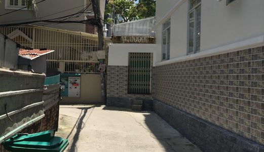 Nhà Trệt + Gác, DT 9X7M, Hẻm xe hơi 160 Nguyễn Văn Quỳ, 2 Tỷ 839 triệu Thương lượng