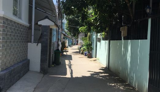 Nhà Trệt + Gác, DT 9X7M, Hẻm xe hơi 160 Nguyễn Văn Quỳ, 2 Tỷ 839 triệu Thương lượng