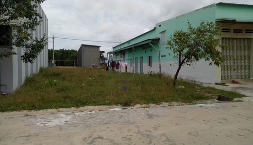 Tôi Sắp Đi Nước Ngoài Cần Bán Gấp 500M2 Đất - Mặt tiền Quốc Lộ 13, Cạnh Trường. Lh 0965176553