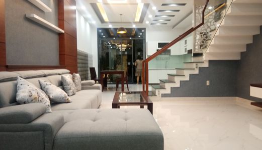 Bán Nhanh Nhà Đẹp Khu Tái Định Cư Phạm Hữu Lầu, Dt 5X18M. Full Nội Thất. Giá 8 Tỷ .