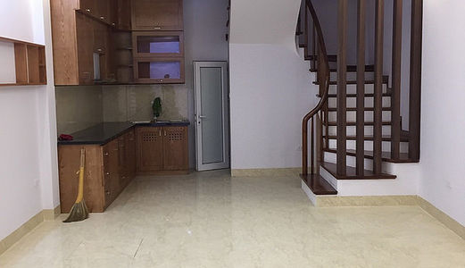 Bán Nhà Mới! Tuyệt Đỉnh An Sinh! Phố Hồ Tùng Mậu 35 M2, 5 Tầng, Giá Đẹp 2.7 Tỷ