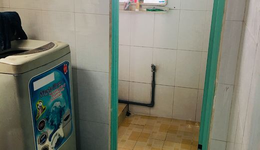 Nhà Có Việc Cần Tiền Nên Cần Bán Gấp Nhà Mới Sơn Sửa Lại