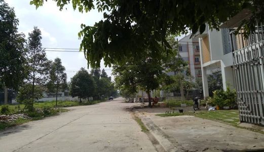 Bán Gấp Căn Nhà 1 Trệt 2 Lầu Gần Khu Du Lịch Đại Nam-Bình Dương