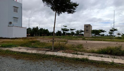 Cần Bán Lô Đất Thổ Cư DT 80M2, Sổ hồng riêng, Ngay Mặt tiền Tỉnh Lộ 10, Bình Chánh - Giá 450 Triệu