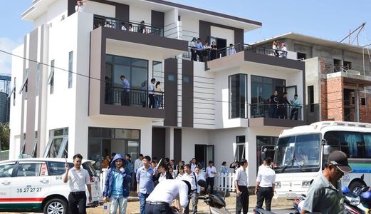 Cần Tiền Nên Bán Lại Biệt Thự Trong Khu Dân Cư Trần Anh Riverside Thị Trấn Bến Lức 