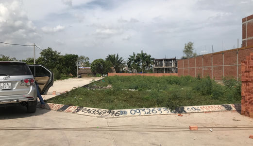 Chỉ Còn 3 Lô Duy Nhất Mặt Tiền Đường Lê Văn Thịnh Với Nguyễn Duy Trinh Q2 Tp.hcm ( Giá Rẻ ).