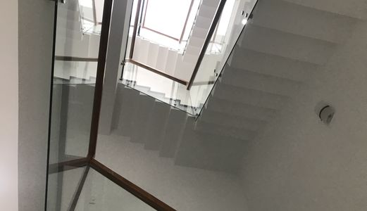 Bán Nhà Phố Tân Quy Đông Quận 7. 1 Trệt 3 Lầu. View Công, Lh 0945370590