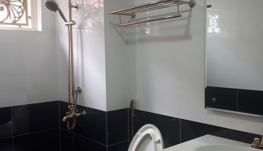 Chủ Tặng Nội Thất  - Nhà Mới 55M2 - View Hồ - Gần Phố, Lh 0976.425.115