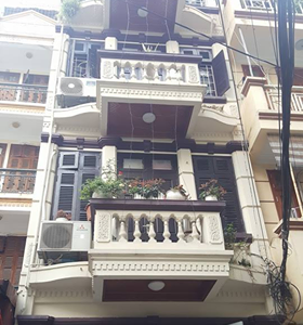 Bán Gấp Nhà Đẹp Trung Tâm Đống Đa, 4X60M2 Ô Tô Đỗ Cửa Và Quay Đầu, Chỉ 6,6 Tỷ