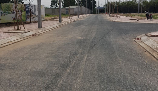 Bán Nhà 1 Trệt 2 Lầu Mặt Tiền Ngã Tư Xoài Đôi