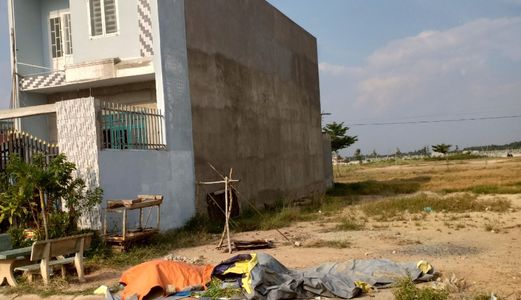 Bán Gấp Lô Đất Mt Đường 20M.Diện Tích:5*16.Ngay Cao Tốc Trung Lương.