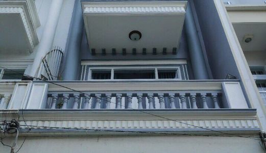 Bán Nhanh Nhà Hxh 1333 Htp . Dt 4.1X14M. 1Tr,2L,st ,4Pn. Hướng Đông Nam . Giá 5.7 Tỷ .