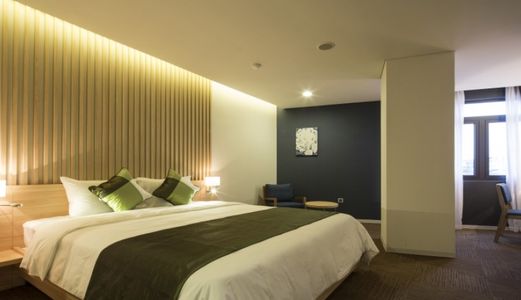 Cực Hiếm Mp Kim Mã, Ba Đình 400M, 11 Tầng, Mt 18, 215 Tỷ  Lh 0973038277