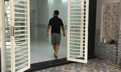 Bán Nhà Bán Cả Sự Tiện Nghi Thuận Lợi Trong Khu Dân Cư Hiện Hữu Đông Đúc Tại Quận Thủ Đức