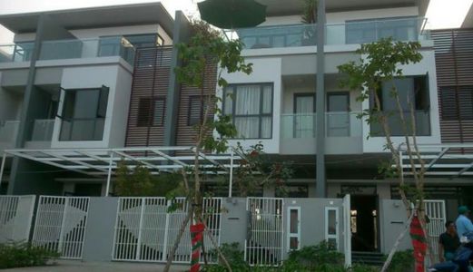 Trả Nợ Chuyển Nhường Bán Gấp Biệt Thự Mini 2 Lầu 1 Trệt Sổ Hồng Riêng 200M2.