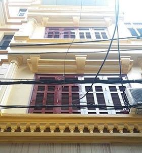 Bán Nhà Chủ Tịch Tập Đoàn Ở Trung Tâm Cầu Giấy: 4 Tầng, 80M2, Ô Tô Đỗ Chỉ 6,7 Tỷ