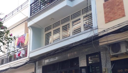 Bán Nhà Mặt Tiền Đường Trần Phú, Phường 4, Quận 5. Diện Tích 4.7X12M, 1 Trệt, 3 Lầu, Nhà Vị Trí Đẹp.