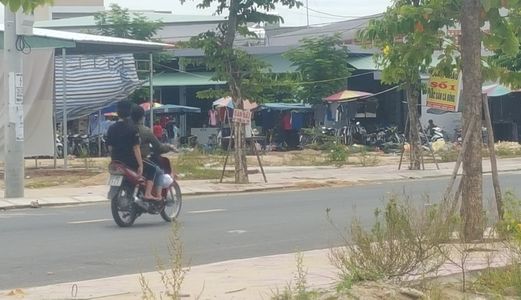 Bán Lô Đất Chợ Xem Là Thích,Hoa Hồng Cho Môi Giới,Lh 0935671191