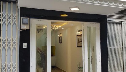 Cần Bán Gấp Nhà Ngay Tại Quận Phú Nhuận Để Sang Mỹ Định Cư.