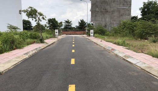 Đầu Tư Cực Chất Với Gần 60M2 Đất, Hẻm Xe Hơi Shr Ngay Sát Quận 2 Giá Chỉ 2.08 Tỷ Đồng 