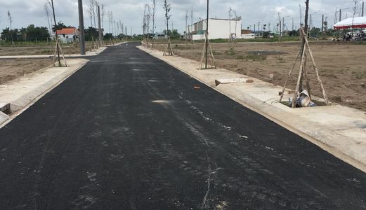 Đất Thổ Cư: Mặt tiền Quốc Lộ 50 - Diện tích 180M2 - Sổ hồng riêng