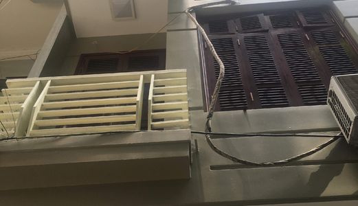 Bán Nhà Hiếm Phố Trần Quốc Hoàn 50 M2, 6 Tầng Ngõ Ô Tô