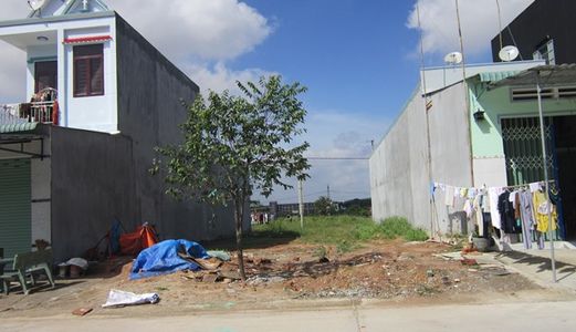 Thua Độ Đá Banh Nên Cần Sang Lại Lô Đất Mặt Tiền Ngay Sát Khu Dân Cư